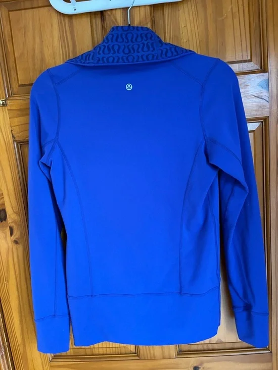 lululemon athletica Royal Blue Geometric Zip Jacket - Picture 3 of 4
